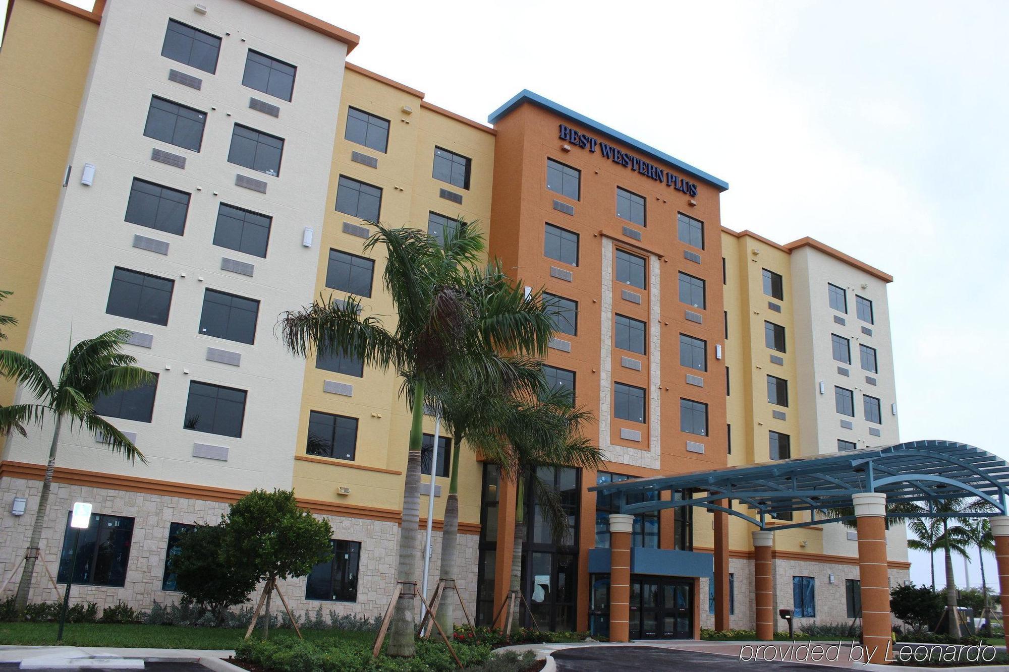 Best Western Plus Miami Executive Airport Hotel And Suites Country Walk Ngoại thất bức ảnh