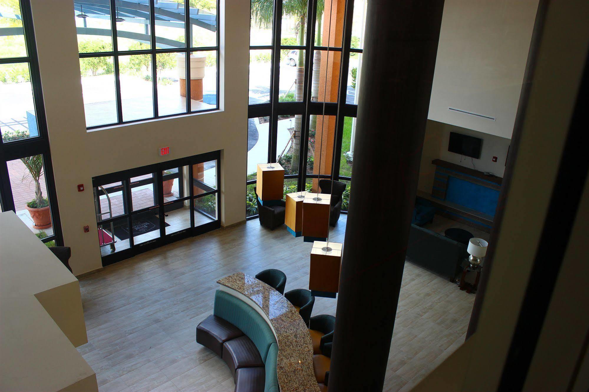 Best Western Plus Miami Executive Airport Hotel And Suites Country Walk Ngoại thất bức ảnh